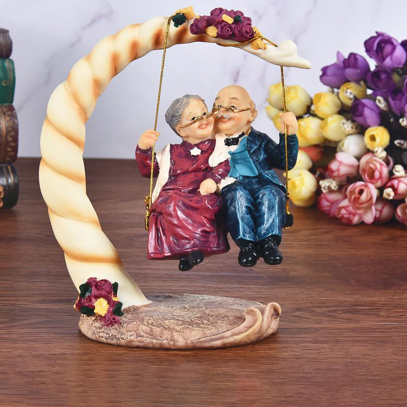 تماثيل راتين مسننين على أرجوحة - مراجعة Resin Art For Anniversary Gift وسعره